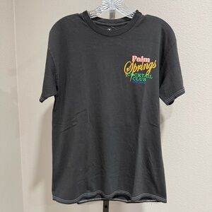 NWOT Strange Daze Palm Springs Cocktail Club short sleeve tshirt size M